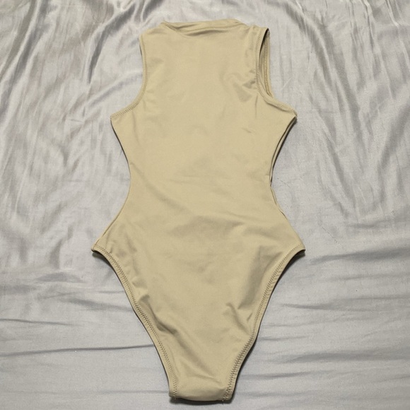 SKIMS Signature Swim Zip Front Sleeveless One Piece Swimsuit Desert NWT - Picture 10 of 10